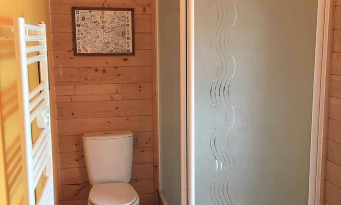 Yvrac Appartement | Studio indépendant confortable et tranquille.