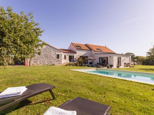 Port-Saint-Pere Maison | Studio Jungle avec terrasse et piscine chauffée près de Nantes - FR-1-306-1304