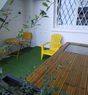 Dole Appartement | Studio, La terrasse d'Isa