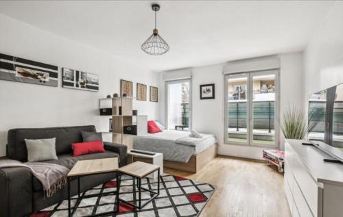 Carrieres-sous-Poissy Appartement | Studio Lumineux et confortable parking
