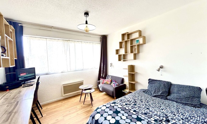 Saint-Nazaire Appartement | Studio MAJA proche des plages, des commodités+parking