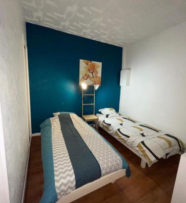 Bagneres-de-Bigorre Appartement | Studio N 2 avec patio en plein cœur de la ville
