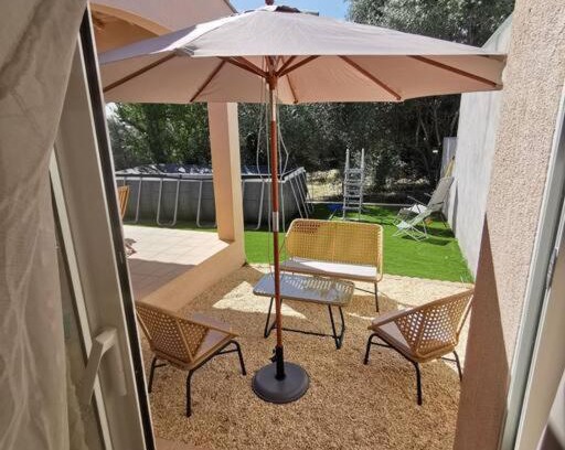 Gallargues-le-Montueux Appartement | Studio neuf proche Camargue