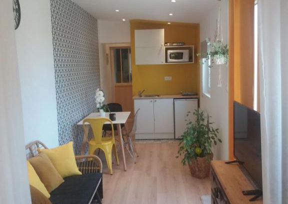 Mesnil-Val-Plage Appartement | Studio neuf dans propriété au bord de la mer