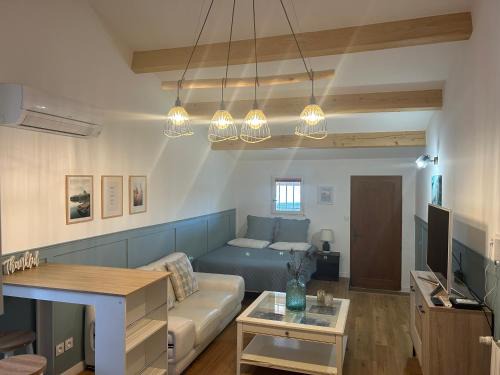 Parignargues Appartement | Studio neuf tout équipé 10 mn de Nîmes et du CHU