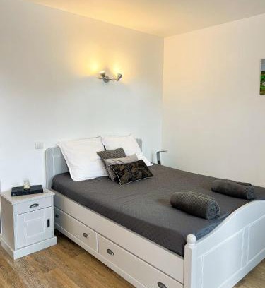 Gien-sur-Cure Appartement | Studio paisible en Morvan