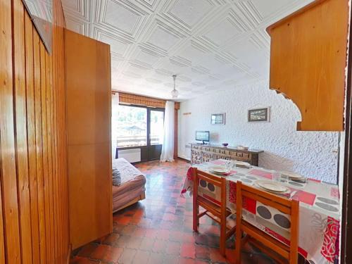 Le Chinaillon Appartement | Studio pied des pistes – 4 pers, balcon sud, casier à ski, parking - FR-1-241-126