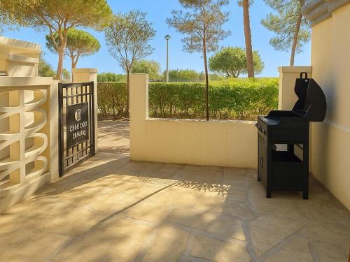 Plage d'Argeles Appartement | Studio rénové, 1ère ligne de plage, terrasse privée avec barbecue, climatisation, proche commerces - FR-1-732-13