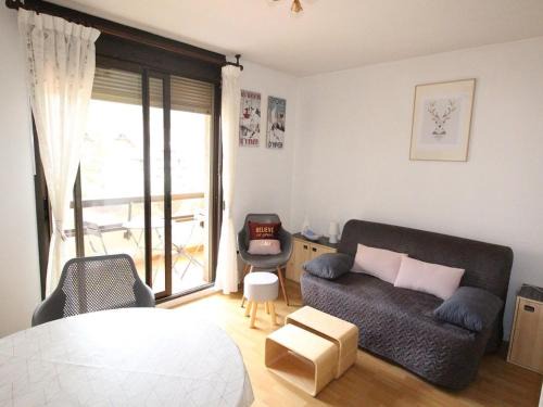 Bagneres-de-Luchon Appartement | Studio rénové télécabine - Balcon & Parking - FR-1-313-148