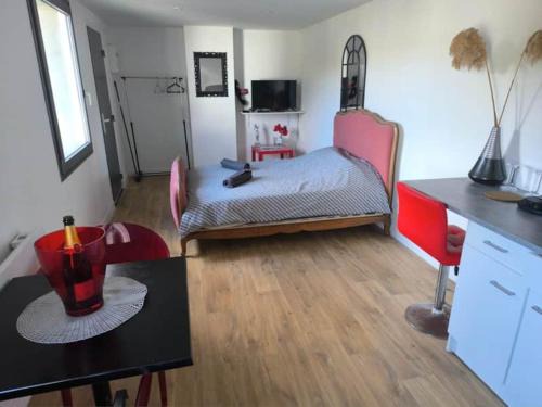 Arras Appartement | studio rouge
