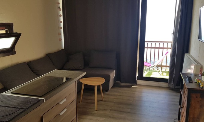 Saint-Honore Appartement | studio saint honore 1500 l