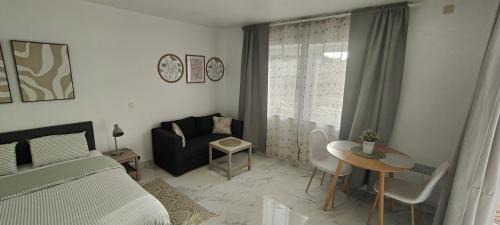Heers Appartement | Studio spacieux ,chaleureux et cosy