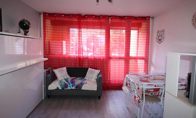 Saint-Lary-Soulan Appartement | Studio St Lary village-vue montagne.