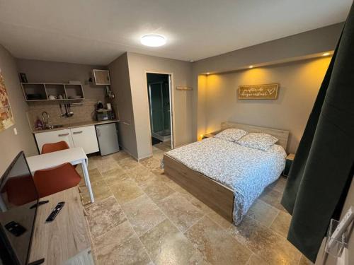 Mirabel-aux-Baronnies Appartement | Studio terrasse