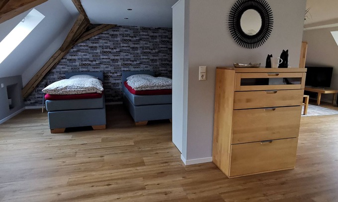 Hansaviertel Appartement | Nouveau studio sous le toit