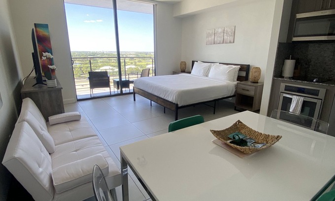 Doral Appartement | Studio Unit at Downtown Doral