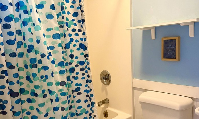 Monticello Appartement | Studio-Salle de bain et douche-Standard-11- Studio