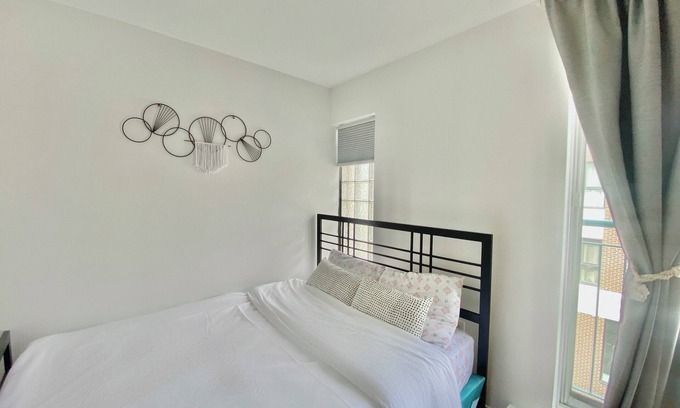 Quartier des Spectacles Appartement | Studio urbain à Ville-Marie – 309, emplacement central à Montréal