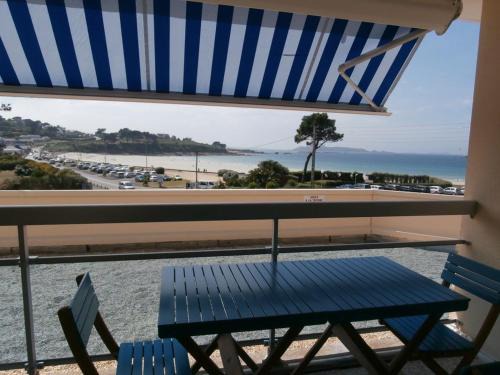 Trevou-Treguignec Appartement | Studio Vue imprenable sur la Mer et les 7 Iles