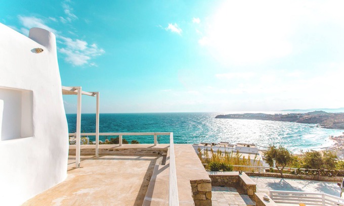 Paradise Hôtel | Studio with Clear Sea View, Shared Infinity Pool, Gym, Bar, 4' from the beach