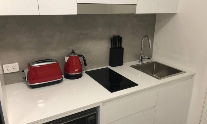 Adamstown Appartement | Studio with Disability Access