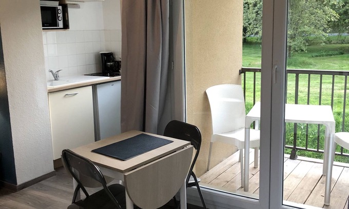 Equemauville Appartement | Studio avec piscine à proximité d’Honfleur