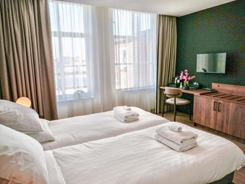 Brouwershaven Appartement | Studio Zen Kitchen & Boutique Hotel-4 by Interhome