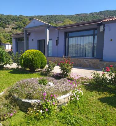 Lesbos Maison | studios ARTEMIS GARDEN