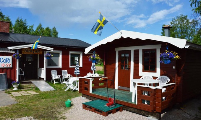 Hedenaset Maison | Stuga vid Hedenäsets stencafé