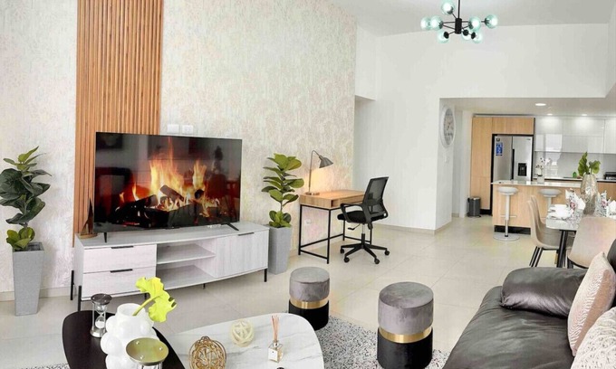 Viejo Arroyo Hondo Appartement | Stunning 2BR Condo, Gym, Pool