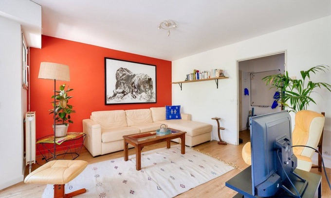 La Castellane Appartement | Stunning 2BR Flat with Balcony in the Heart of Marseille