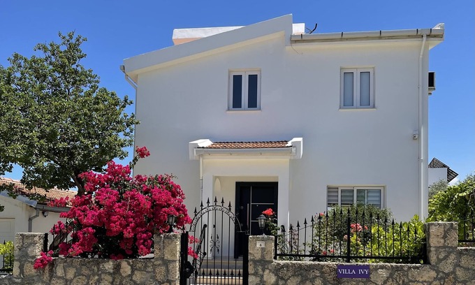 Catalkoy Villa | STUNNING 3 Bedroom Villa with Private Pool in Catalkoy / Kyrenia