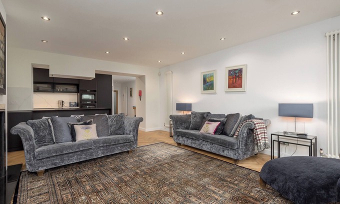 New Town Appartement | The York Place Residence