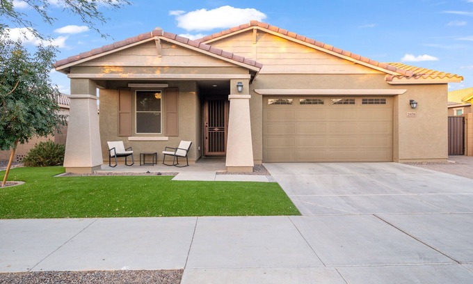 Queen Creek Maison | Stunning 5BR Home w/ Heated Pool!