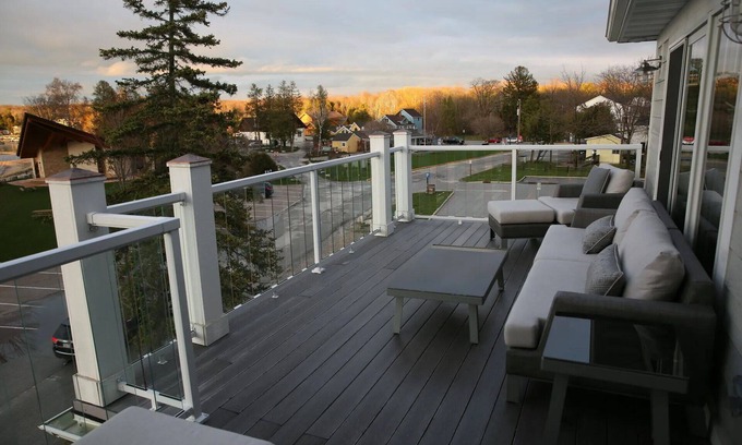 Sister Bay Copropriété | Direct Water View - Downtown Sister Bay - Walk To Everything - Adults Only