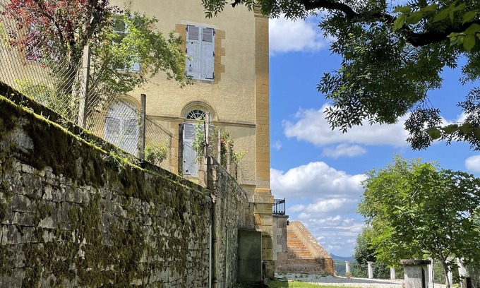 Strenquels Maison | Stunning Apartment in a Chateau, in the Heart of the Dordogne