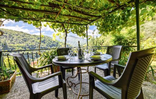 Mezzanego Appartement | Stunning Apartment In Mezzanego