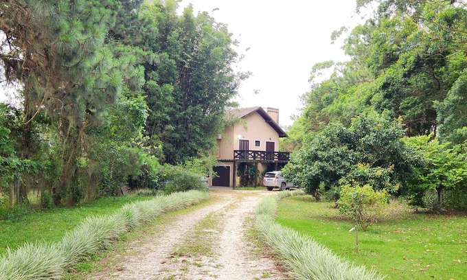 Imbituba Maison | Stunning house on the edge of the lake.
