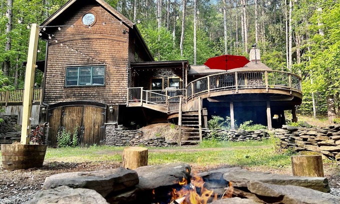 Margaretville Cabine | Stunning Catskills Cabin Hiking Lakes Views