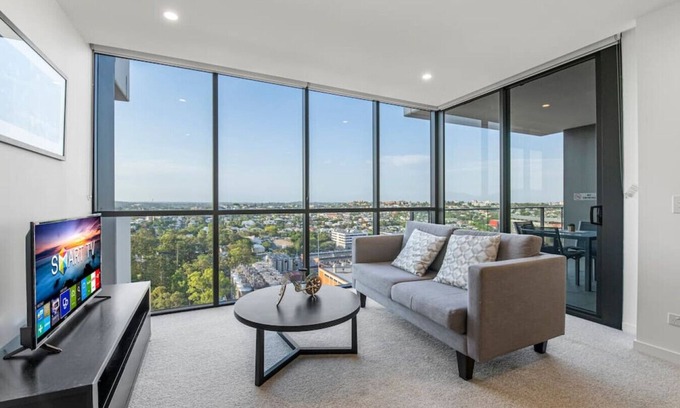 Milton Appartement | Stunning cityview 1BR Apt 1 min to train