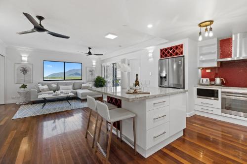 Cairns Central Business District Appartement | Stunning Coastal 3 Bedroom Apartment in Cairns CBD