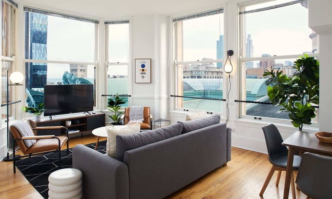 The Loop Appartement | Stunning Corner 2BR in the Loop | City & Lake Views