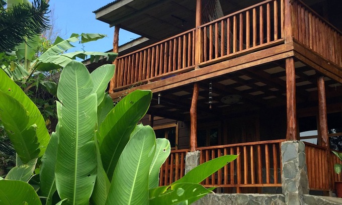 Quebrada Grande Maison | Superbe maison d'artisan sur une plantation de café avec une vue exquise