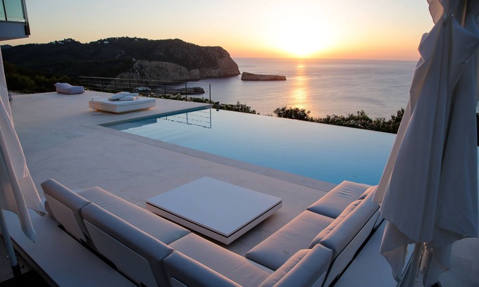 Sant Joan de Labritja Maison | Stunning sunset villa with endless infinity pool in the north part of the island