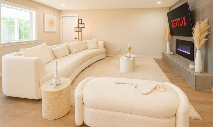 Ralston Valley Maison | Stunning European Hideaway💝GameRoom✨Free Wine, NetFlix & Fast Wifi 💝
