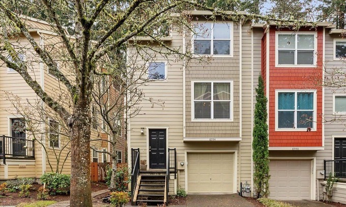 Tanasbourne Maison | Stunning Furnished Short-term Townhome in Amberglen of Beaverton