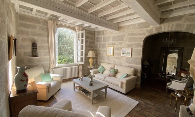 Barbentane Maison | Stunning historical home with breathtaking views!