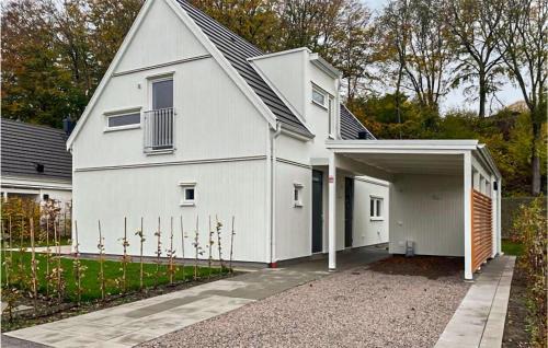 Bastad Maison | Stunning Home In Båstad With Wifi