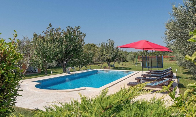 Orihi Maison | Superbe maison à Barban avec WiFi