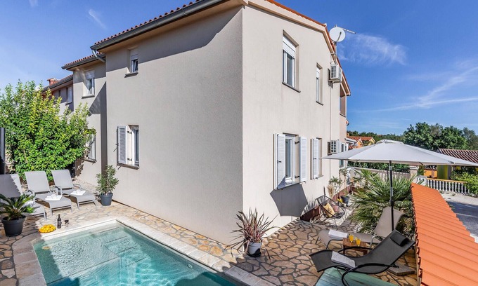 Barbariga Maison | Superbe maison à Betiga avec cuisine